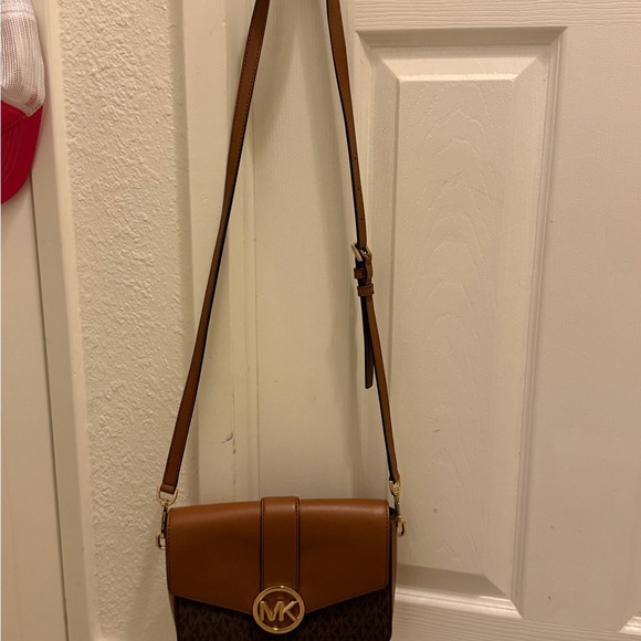 Michael Kors Handbags - Michael Kors Tan and Brown Crossbody Bag